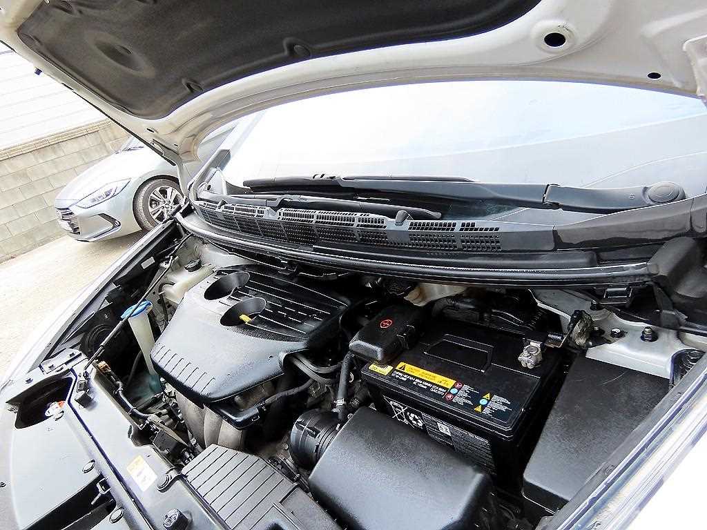 KIA Carens 2016 Plateado - Importación desde Corea - HF Imports Iquique - Foto 19