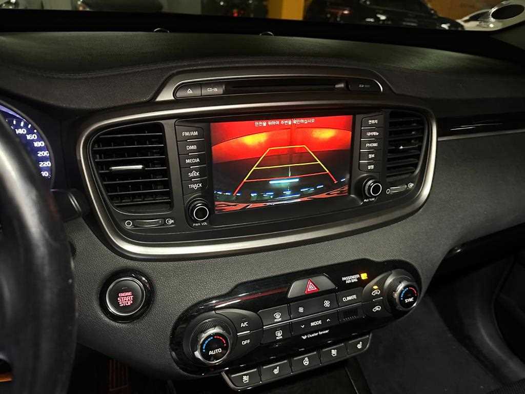 KIA Sorento - Vista 12