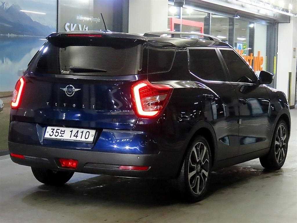 Ssangyong Tivoli - Vista 4