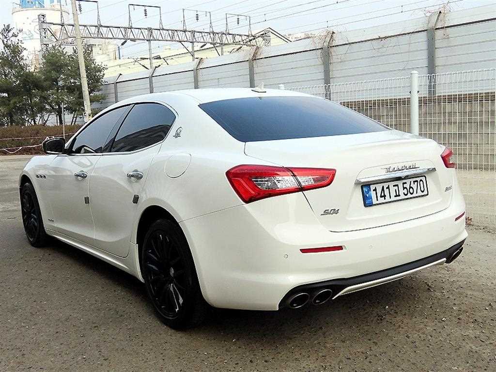 Maserati Ghibli - Vista 3