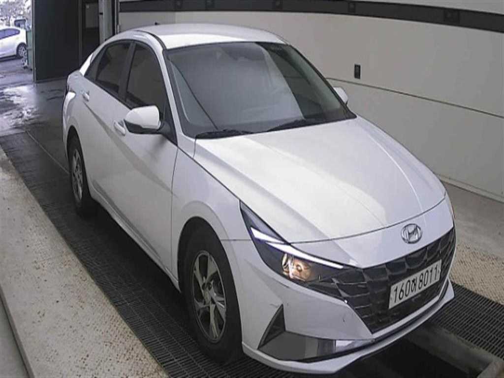 HYUNDAI Avante - Vista 4