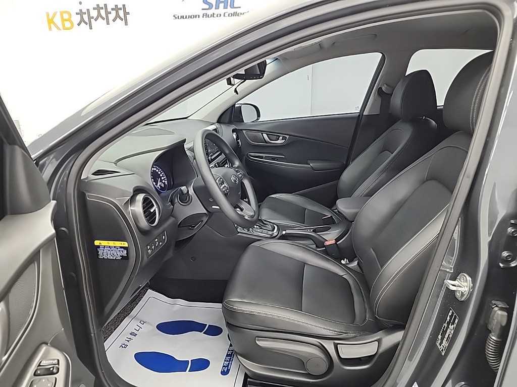 HYUNDAI Kona - Vista 11