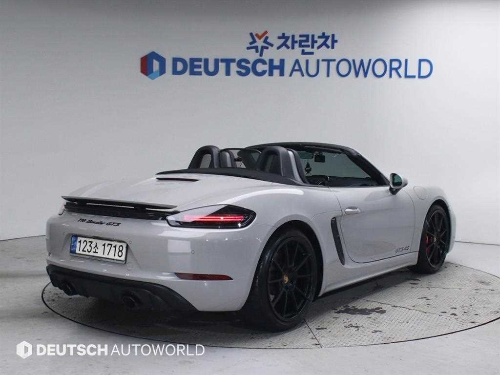 Porsche 718 - Vista 2