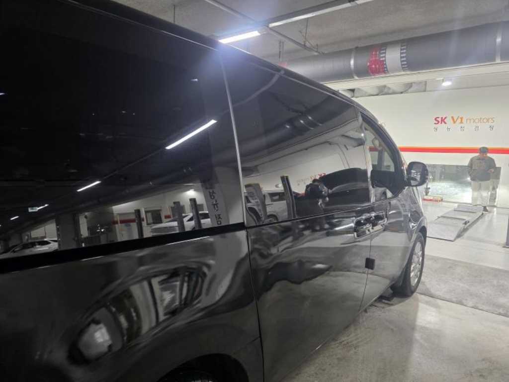 HYUNDAI Staria 2024 Negro - Importación desde Corea - HF Imports Iquique - Foto 16