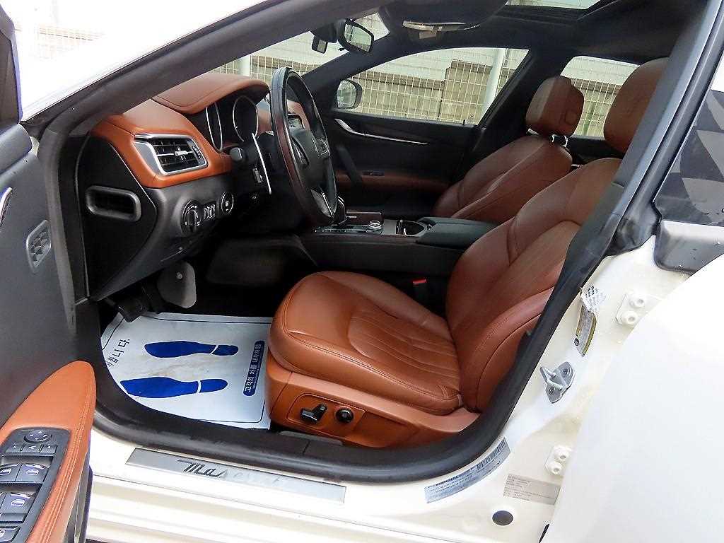 Maserati Ghibli - Vista 5