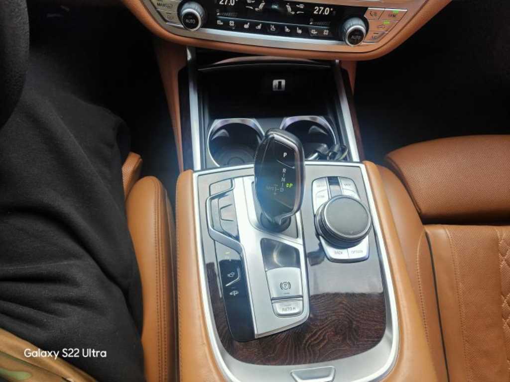 BMW 7 Series 2016 Plateado - Importación desde Corea - HF Imports Iquique - Foto 14