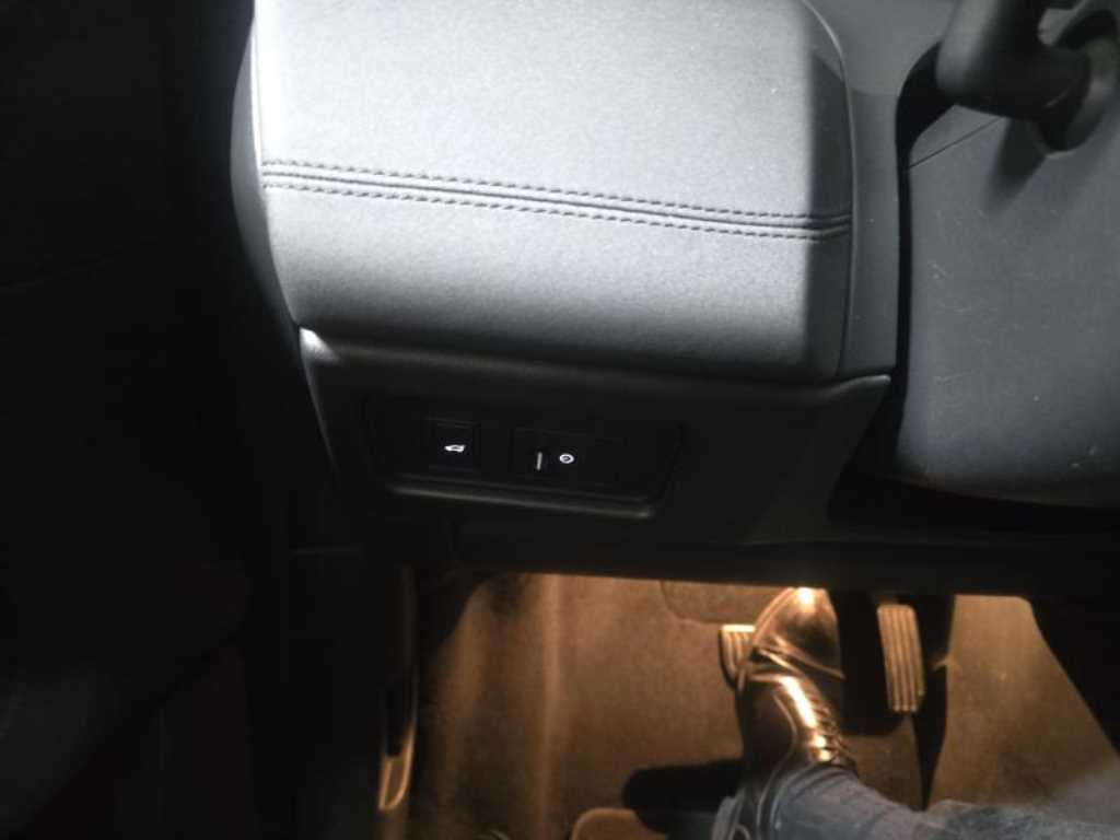 Land Rover Discovery Sports - Vista 9