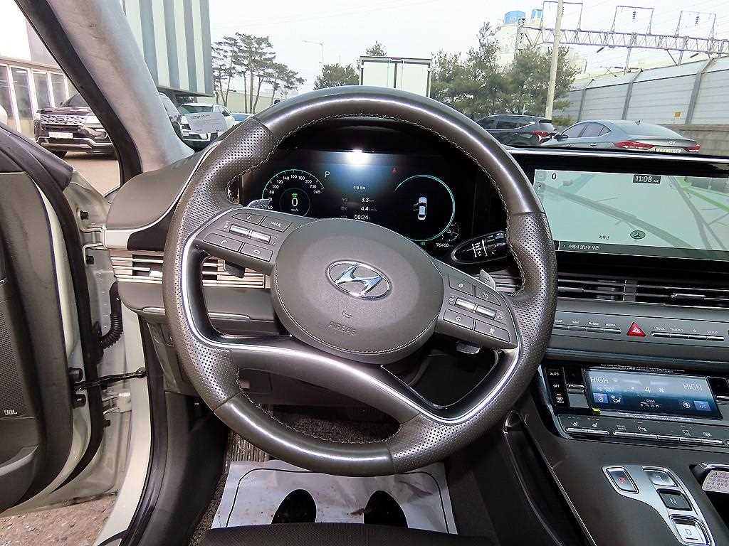 HYUNDAI Grandeur - Vista 8