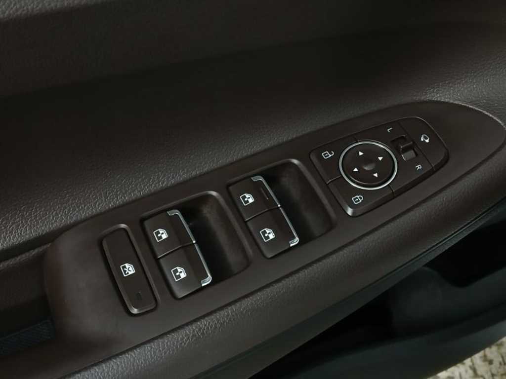 HYUNDAI Grandeur - Vista 12