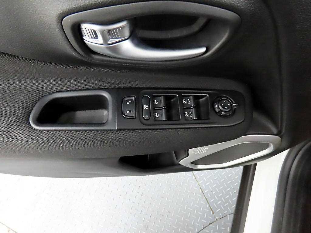 Jeep Renegade - Vista 11