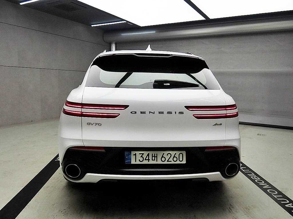 Genesis GV70 - Vista 3