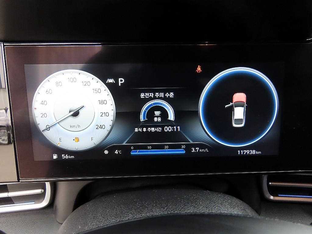 HYUNDAI Avante - Vista 9