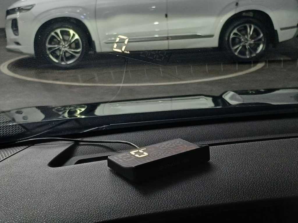 KIA Carnival - Vista 11