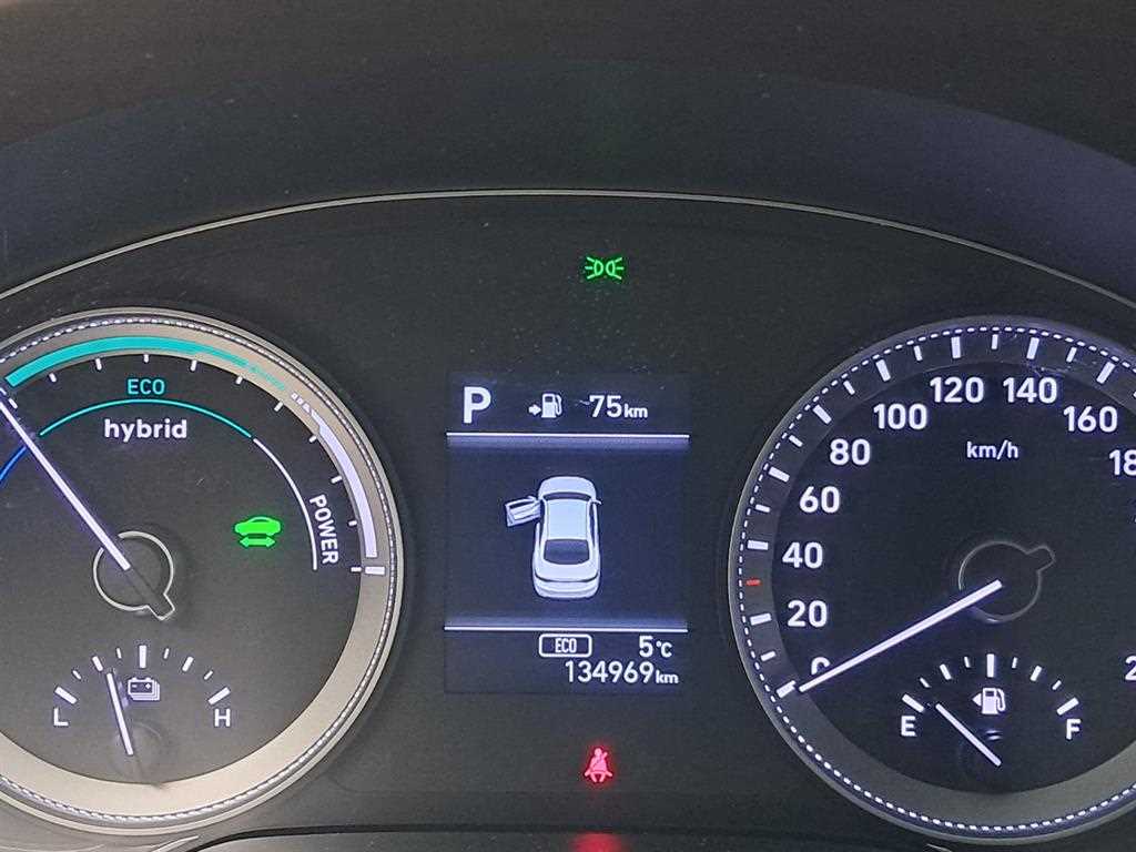 HYUNDAI Grandeur - Vista 8