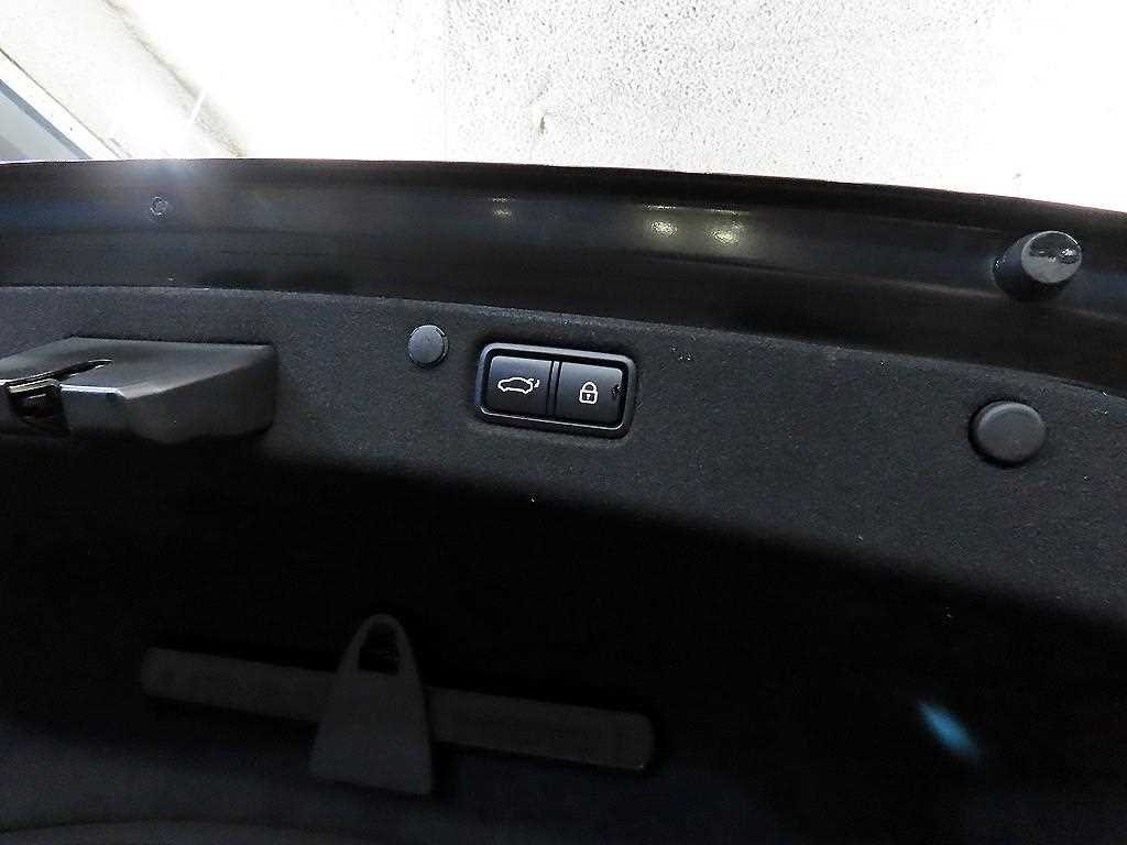 HYUNDAI Grandeur 2018 Negro - Importación desde Corea - HF Imports Iquique - Foto 17