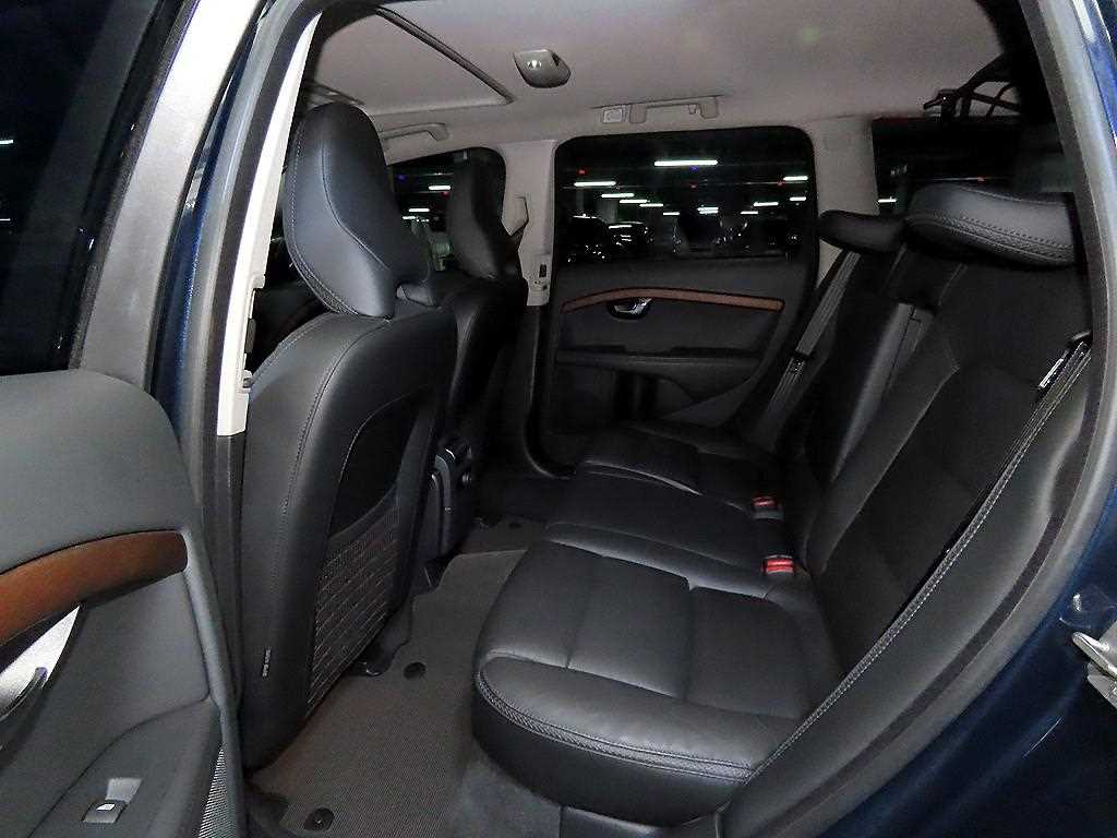 Volvo XC70 - Vista 7