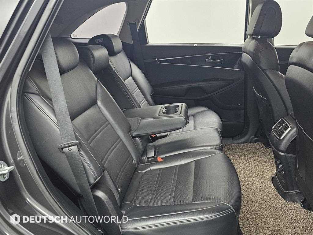 KIA Sorento - Vista 12