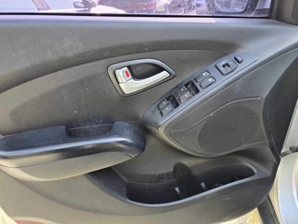 HYUNDAI Tucson - Vista 5