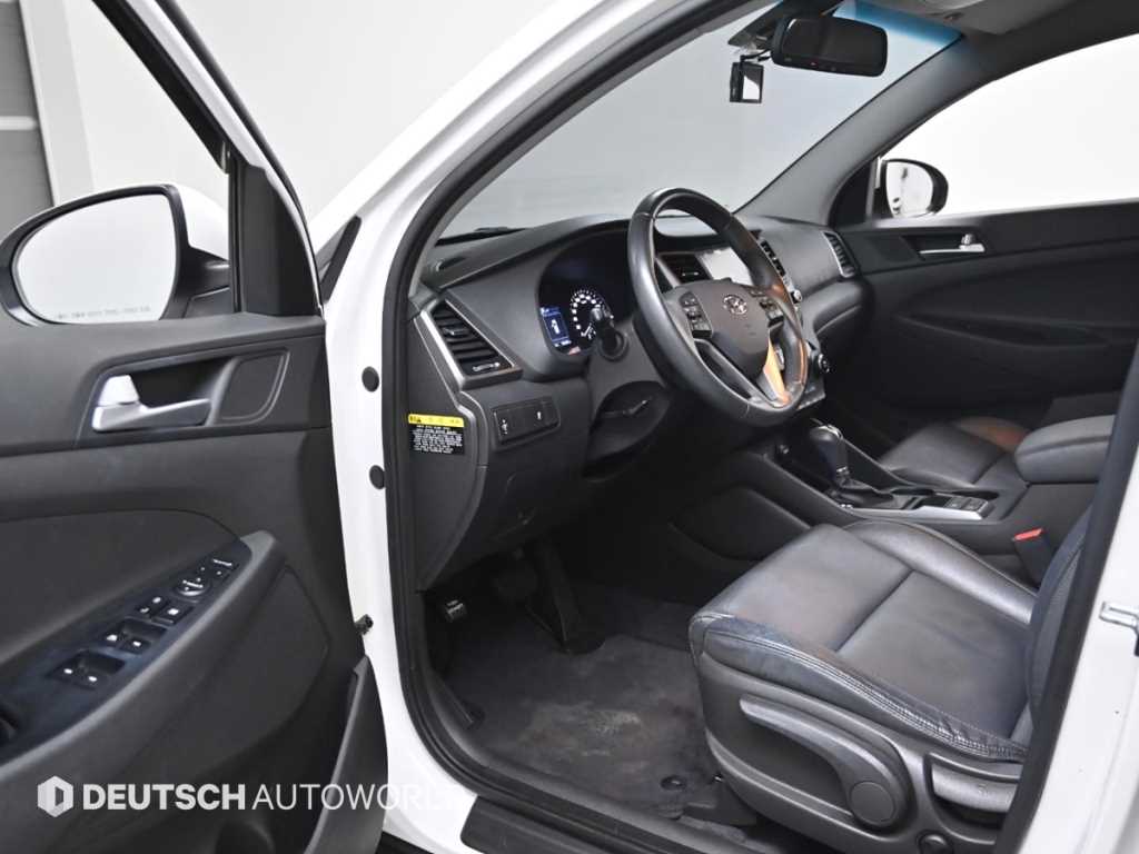 HYUNDAI Tucson - Vista 11