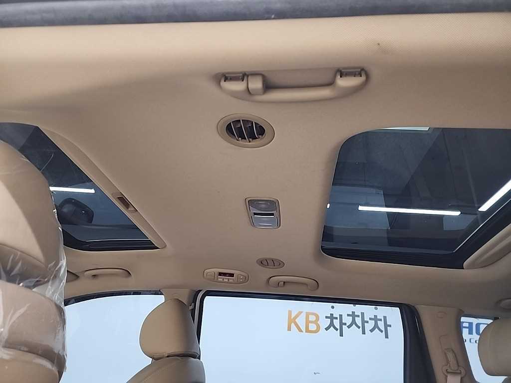 KIA Carnival 2017 - Importación desde Corea - HF Imports Iquique - Foto 14