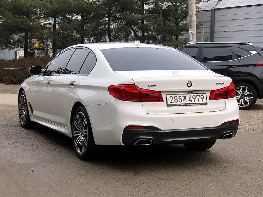 BMW 5 Series - Vista 3