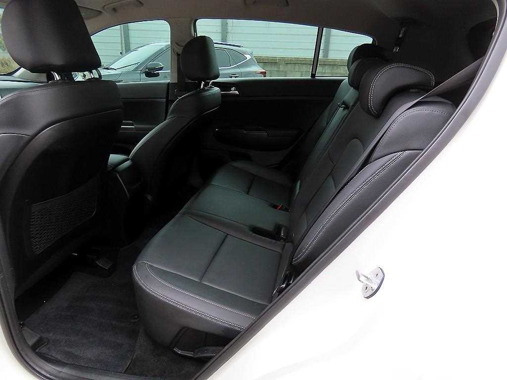 KIA Sportage - Vista 6