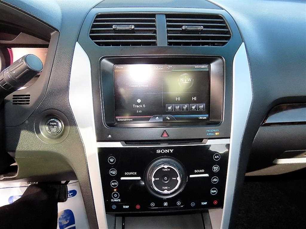 Ford Explorer - Vista 12