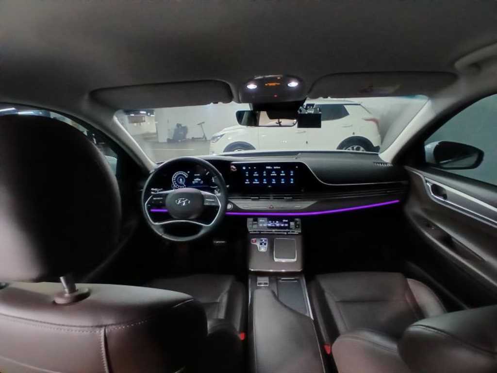 HYUNDAI Grandeur - Vista 6