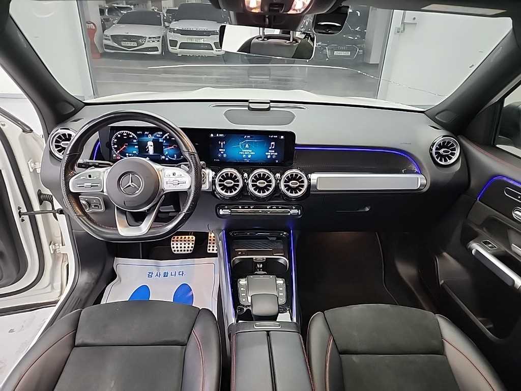 Mercedes Benz GLB Class - Vista 7