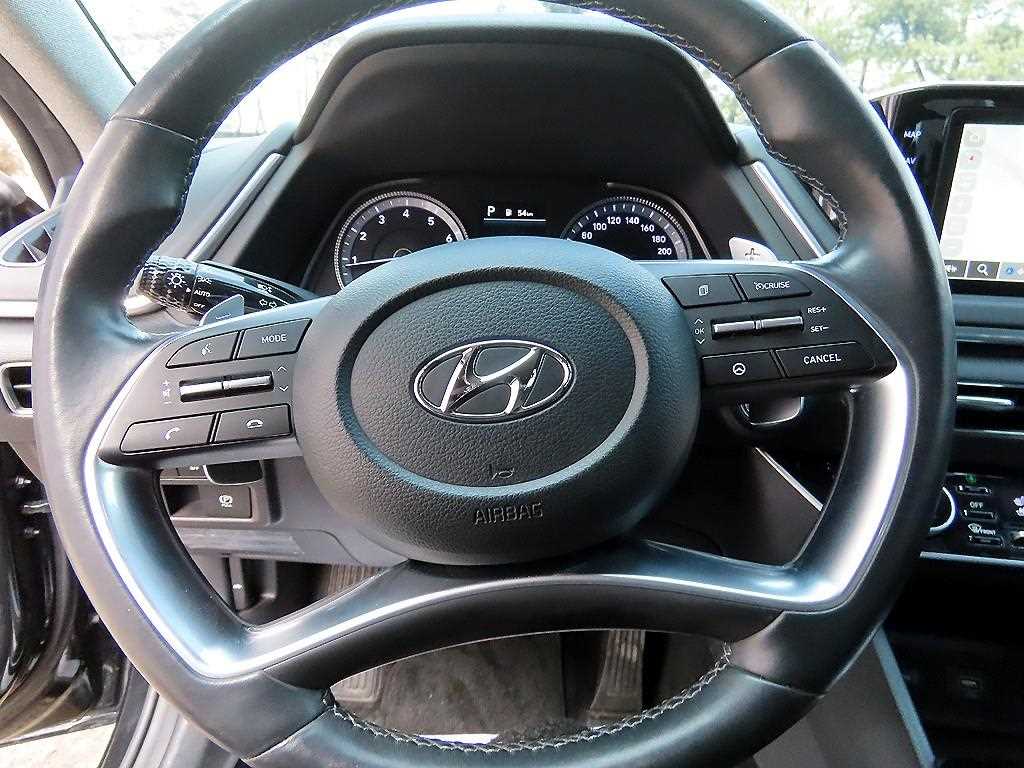 HYUNDAI Sonata - Vista 8