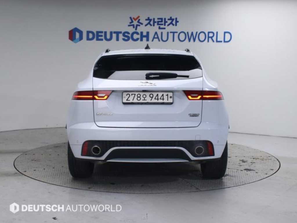 Jaguar E-PACE - Vista 4