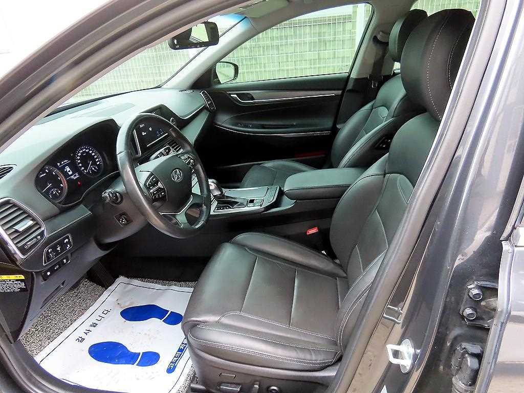 HYUNDAI Grandeur - Vista 5