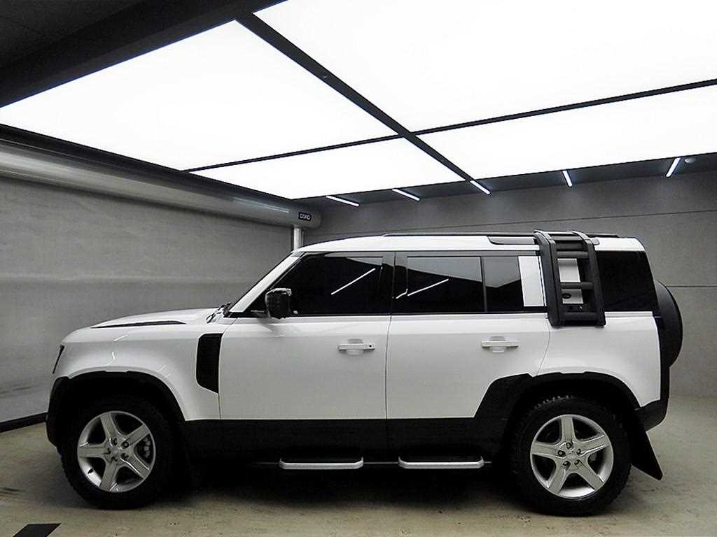 Land Rover Defender - Vista 4