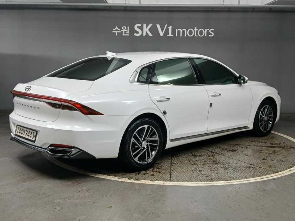 HYUNDAI Grandeur - Vista 4