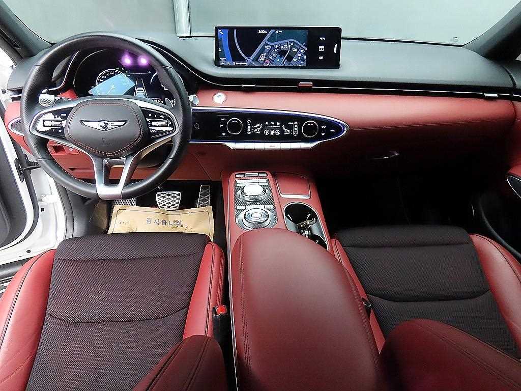 Genesis GV70 - Vista 7