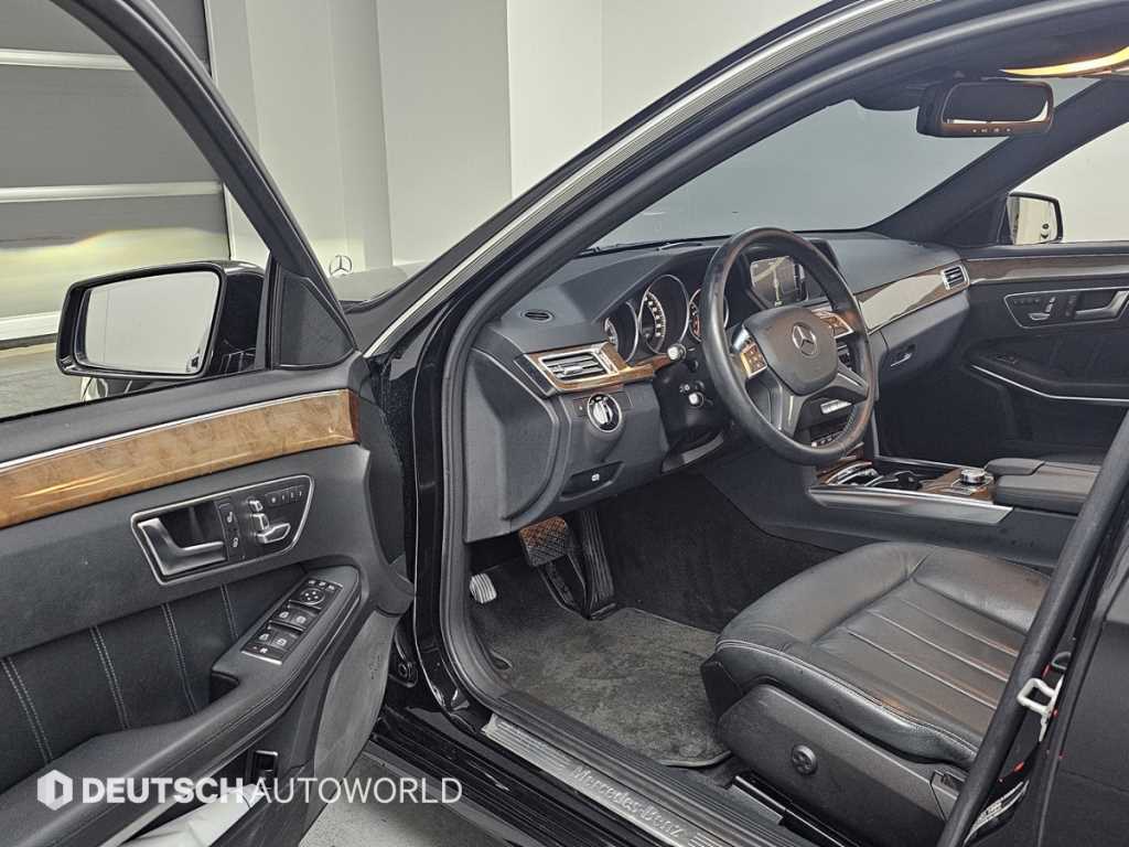 Mercedes Benz E class - Vista 11