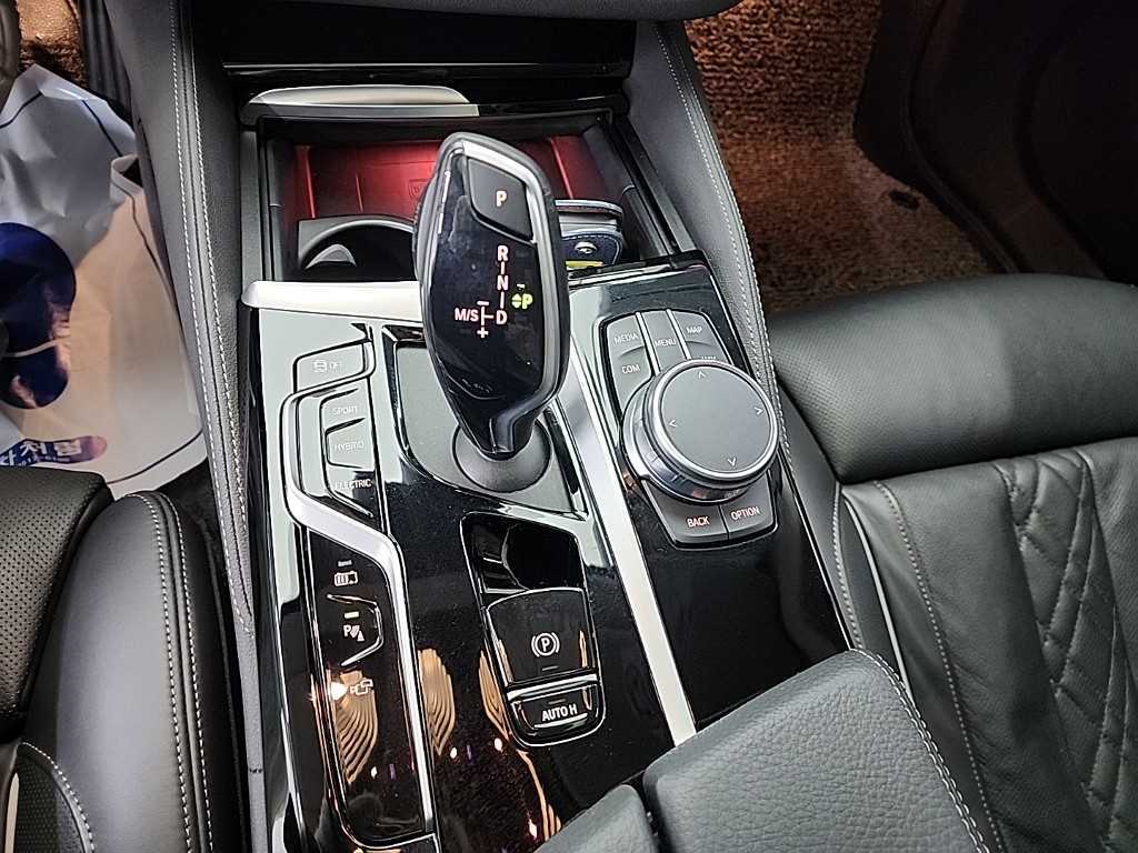 BMW 5 Series - Vista 8