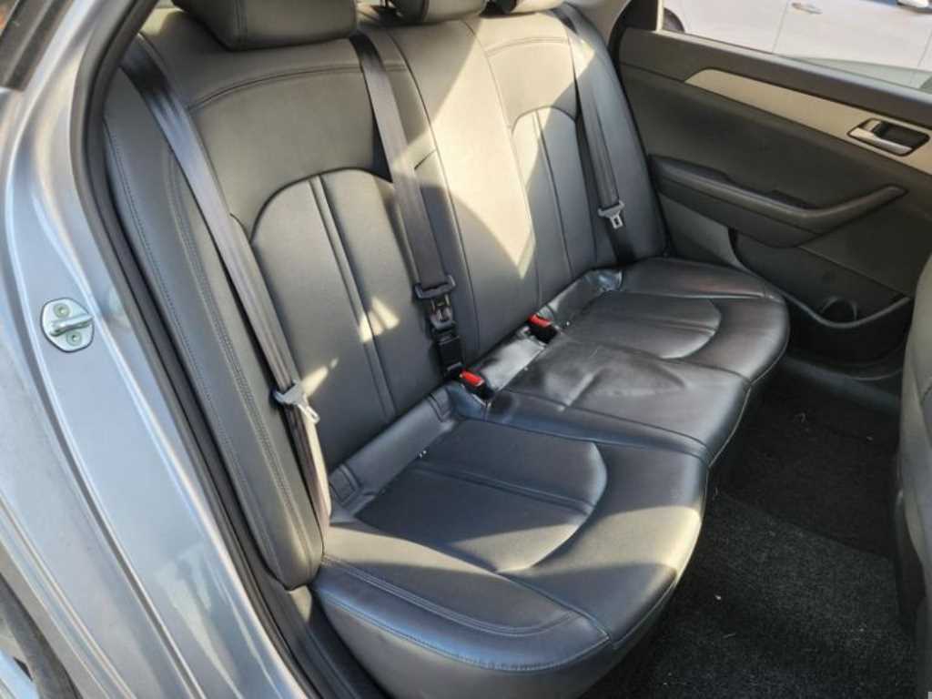 HYUNDAI Sonata - Vista 6