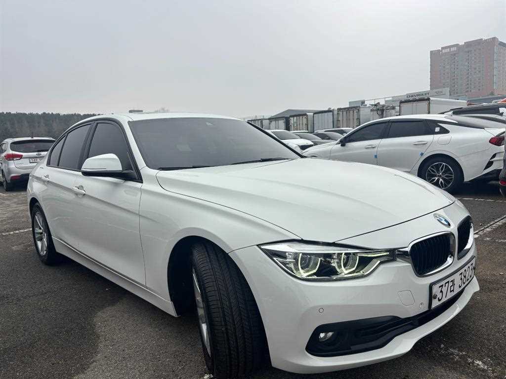 BMW 3 series - Vista 3