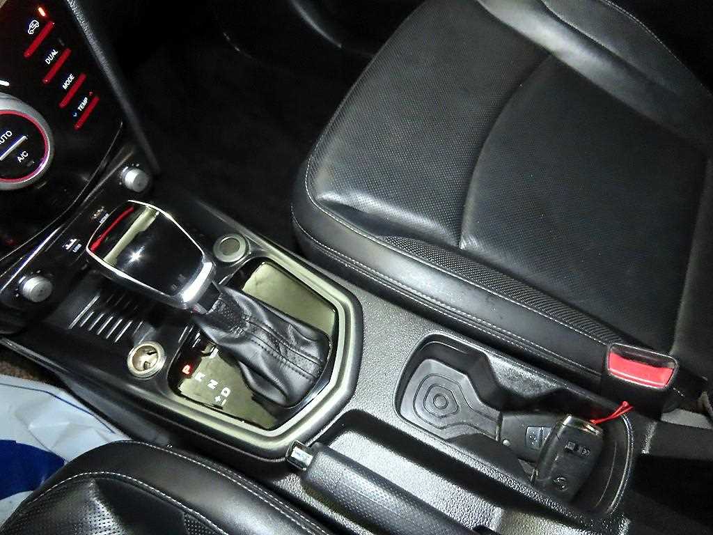 Ssangyong Tivoli - Vista 12