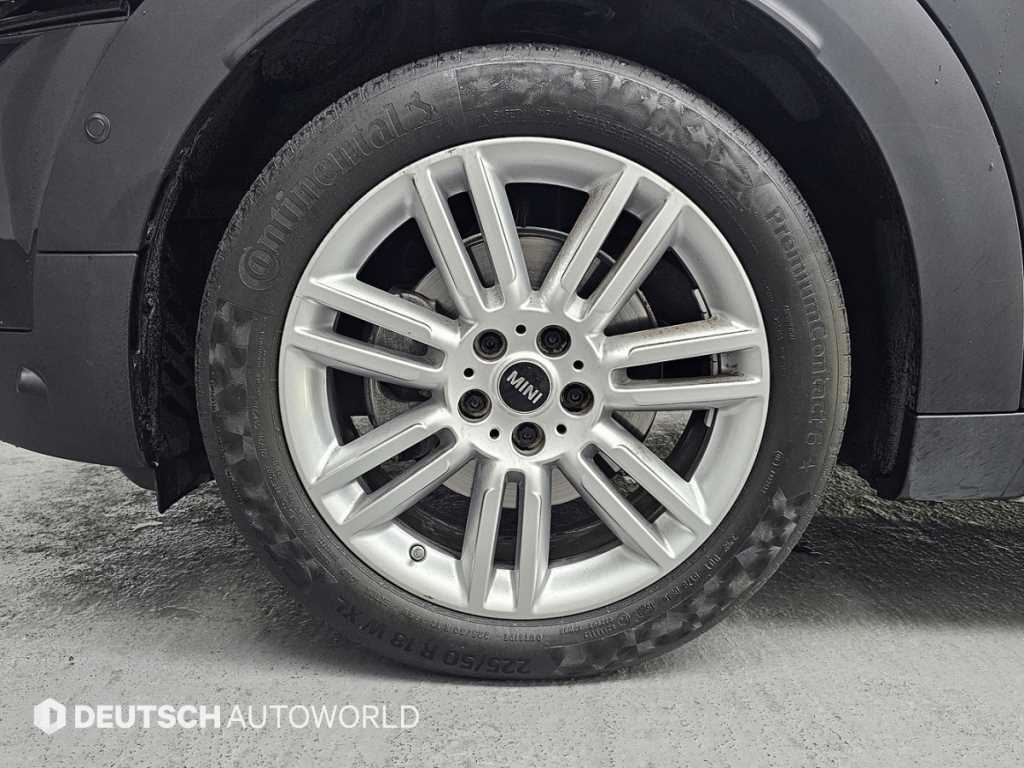 Mini Countryman - Vista 5