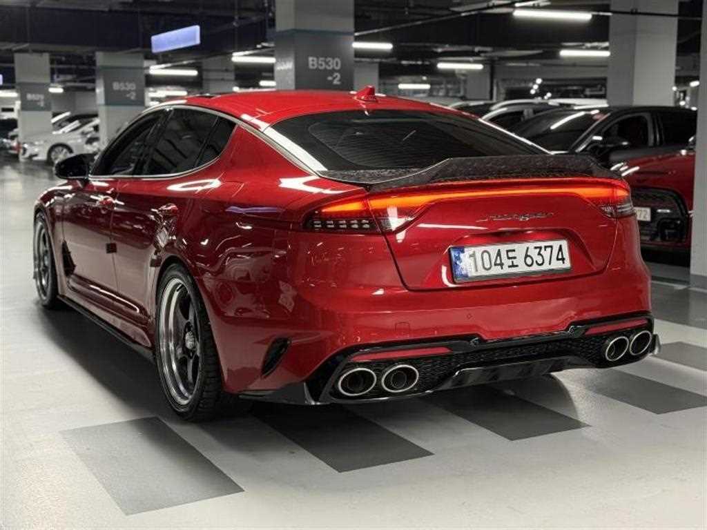 KIA Stinger - Vista 4