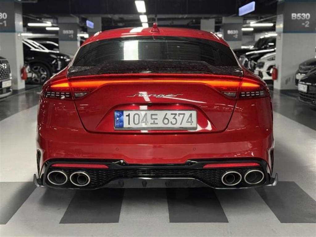 KIA Stinger - Vista 3
