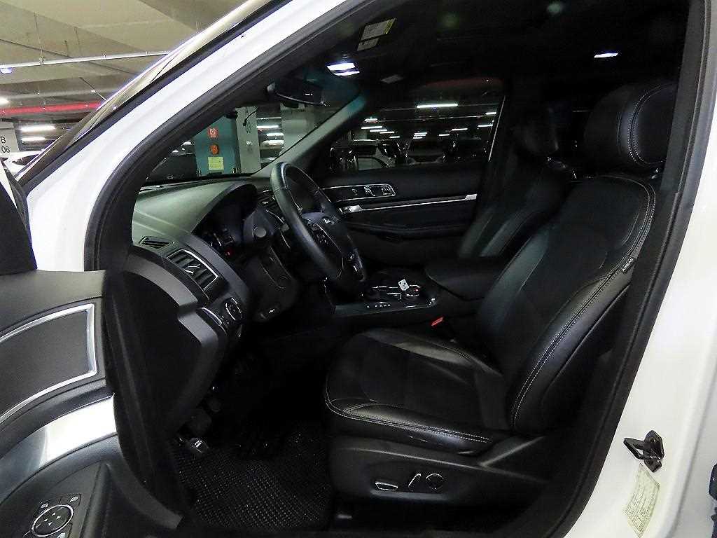 Ford Explorer - Vista 6