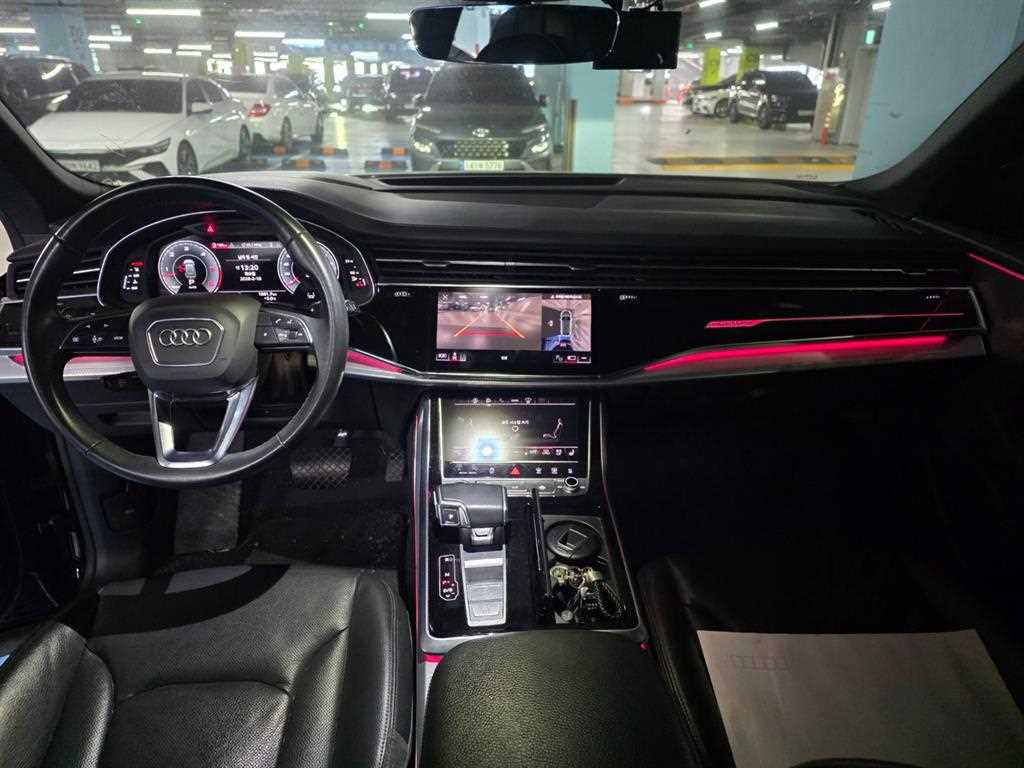 Audi Q8 - Vista 8