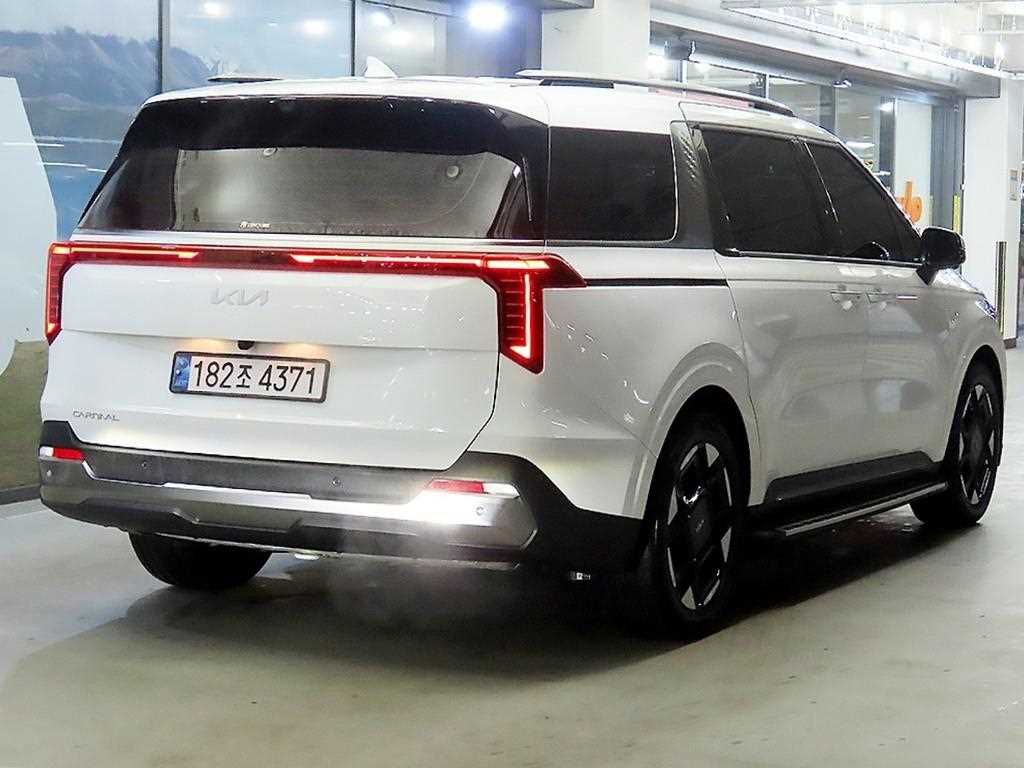 KIA Carnival - Vista 4