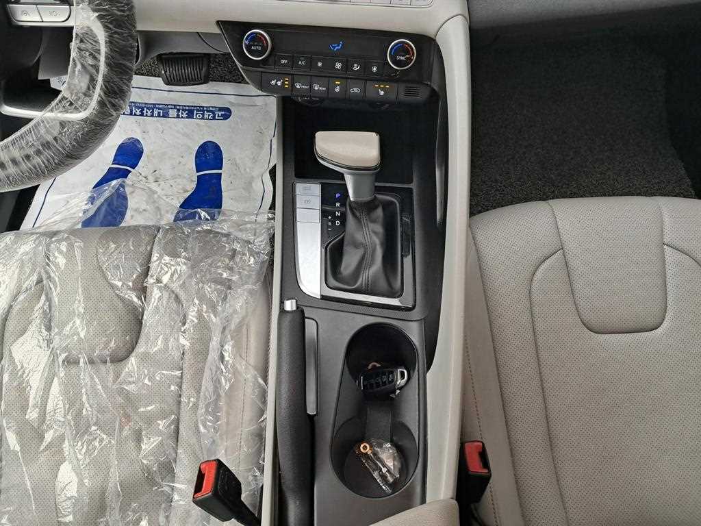 HYUNDAI Avante 2021 Blanco - Importación desde Corea - HF Imports Iquique - Foto 15