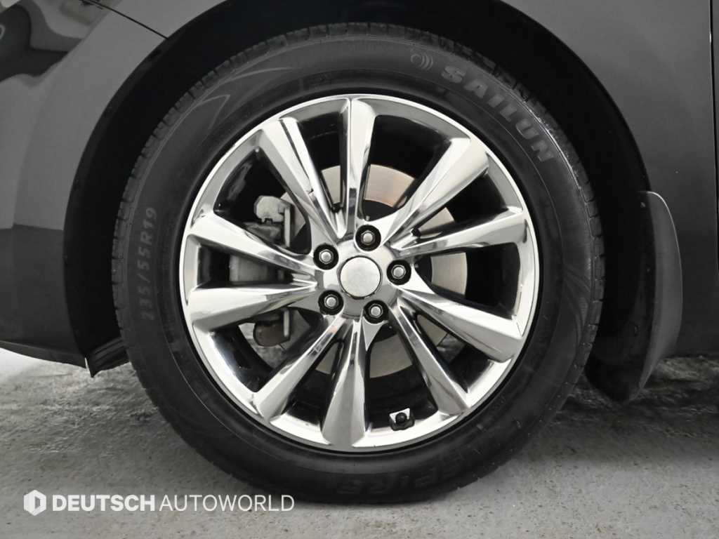 KIA Carnival - Vista 5