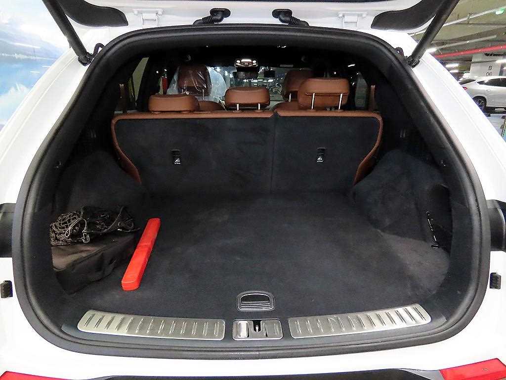 Genesis GV70 2022 Blanco - Importación desde Corea - HF Imports Iquique - Foto 16