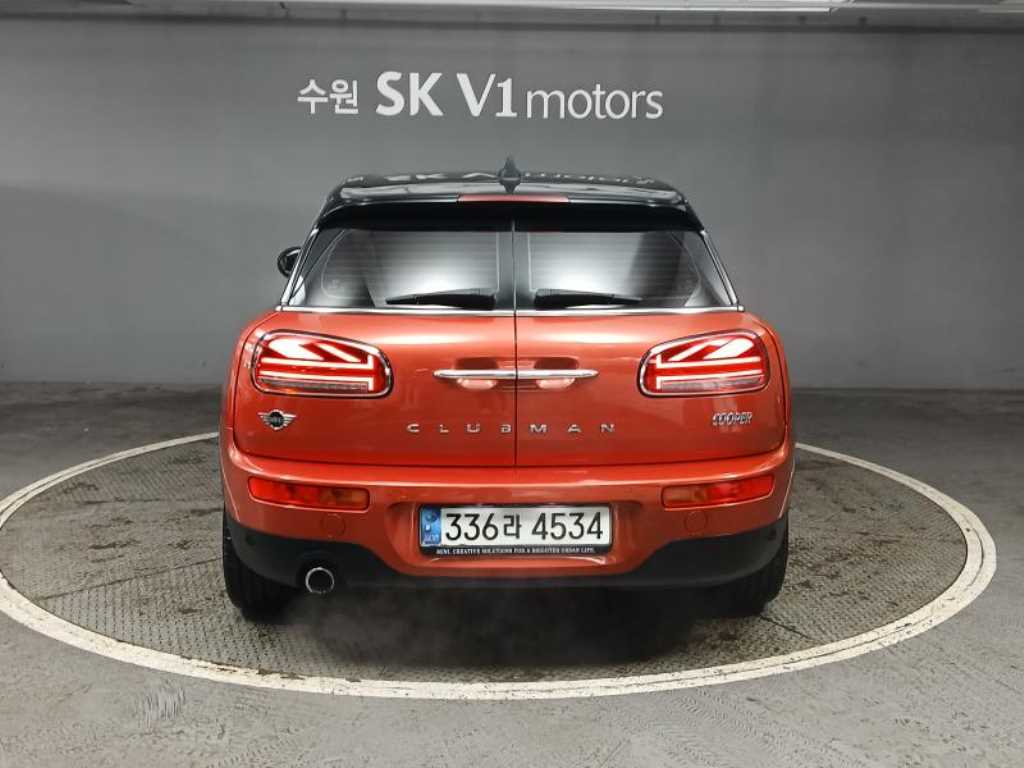 Mini Clubman - Vista 5